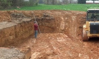 Выкопать котлован под фундамент в Торжке - от 2621 руб. | 2Землекопа-Трж